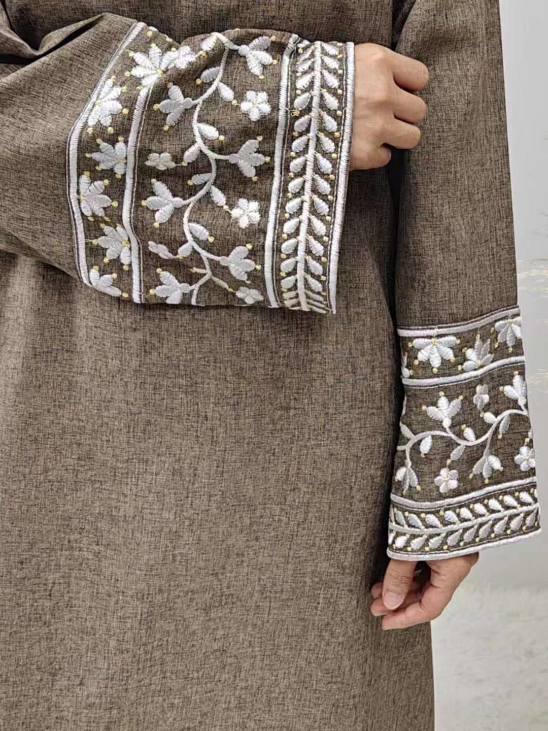 Abaya manches brodées