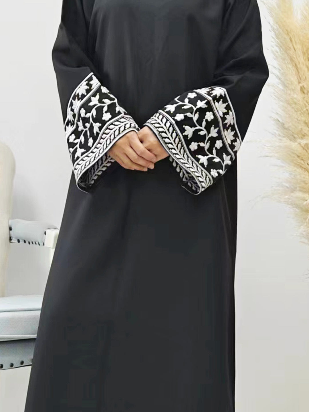 Abaya manches brodées
